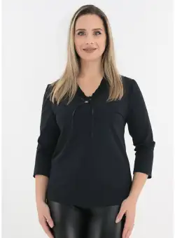 Bluza neagra cu volanas plisat la decolteu