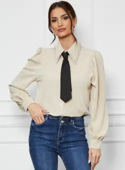 Camasa Lara bej cu cravata si strasuri pe guler