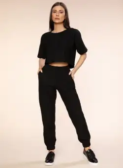 Compleu dama Eliana Negru