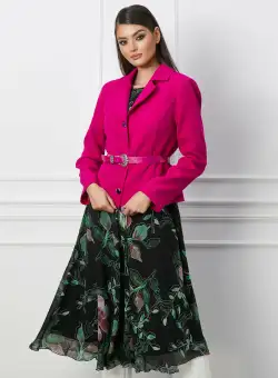 Compleu Dorina cu rochie neagra din voal si sacou fucsia