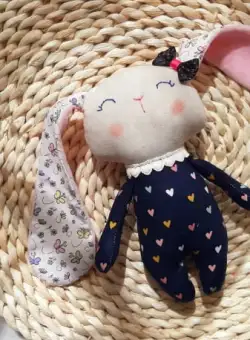 Iepuras cu urechi lungi - lucrat manual 3