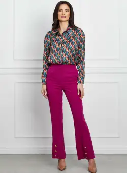 Pantaloni Moze fucsia evazati cu nasturi la baza