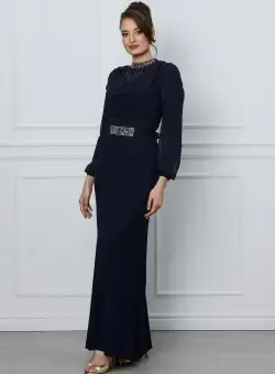 Rochie Andrada lunga bleumarin cu accesoriu tip colier si curea in talie