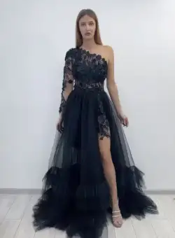 Rochie eleganta lunga din tull cu broderie florala in partea superioara