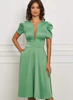Rochie Moze verde fistic cu tull transparent la decolteu
