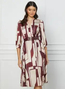 Rochie Sorina bordo cu imprimeuri bej si curea in talie