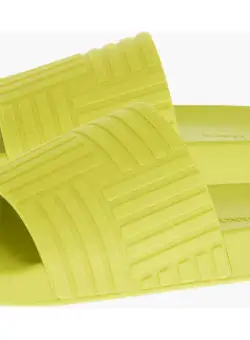 Bottega Veneta Ergonomic-Rubber Slider Slides In Geometric Motif Green