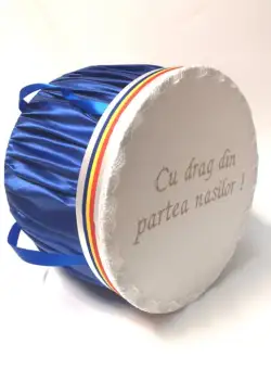 Cutie pentru botez cu broderie , œCu drag din partea nasilor, 5