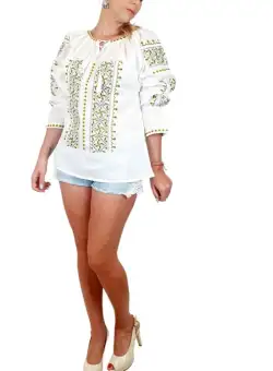 Ie Traditionala Denisa