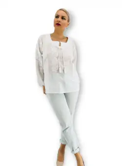 Ie Traditionala Leticia