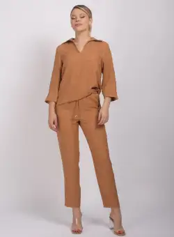 Pantaloni LaDonna maro din vascoza cu buzunare laterale