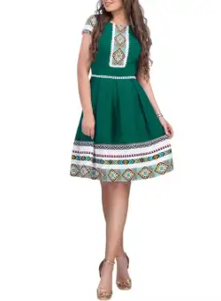 Rochie stilizata cu motive traditionale Madi 7