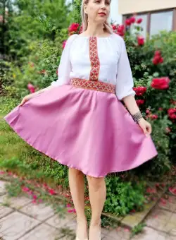 Rochie stilizata cu motive traditionale Margareta