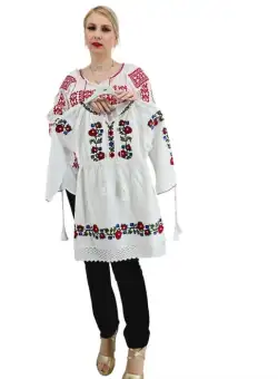 Rochita Traditionala cu broderie Raisa 2