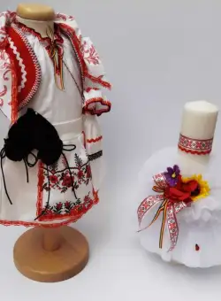 Set Botez Traditional - Marina 4 - 2 piese Botez Traditional : costumas si lumanare