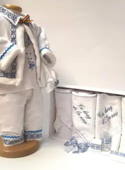 Set Botez Traditional Raul 13 , 2 piese costumas traditional si trusou Botez Traditional