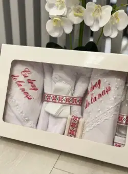 Trusou Botez Brodat cu fir rosu