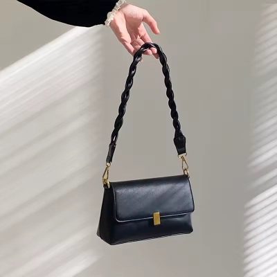 Geanta dama cu clapeta Miralyn GT3945, Neagra