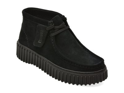 Ghete CLARKS negre, TORHILL MOSS, din piele intoarsa