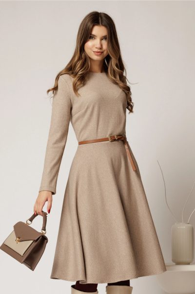 Rochie DY Fashion din tricot beige cu curea subtire si fusta clos