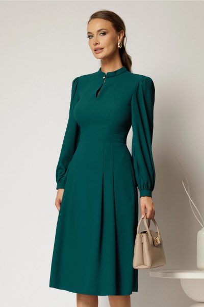 Rochie DY Fashion midi turcoaz cu decupaj la decolteu si pliuri pe fusta