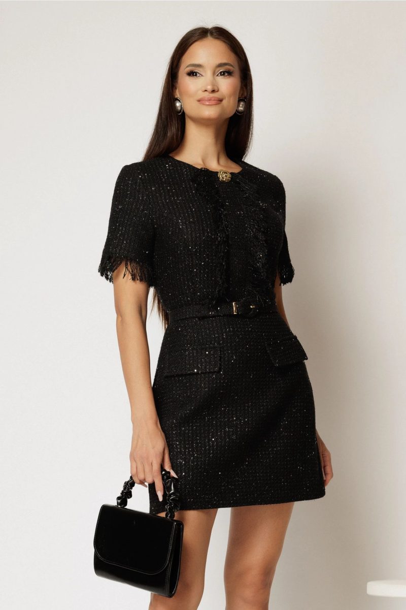 Rochie DY Fashion scurta neagra cu franjuri la maneci si pe bust