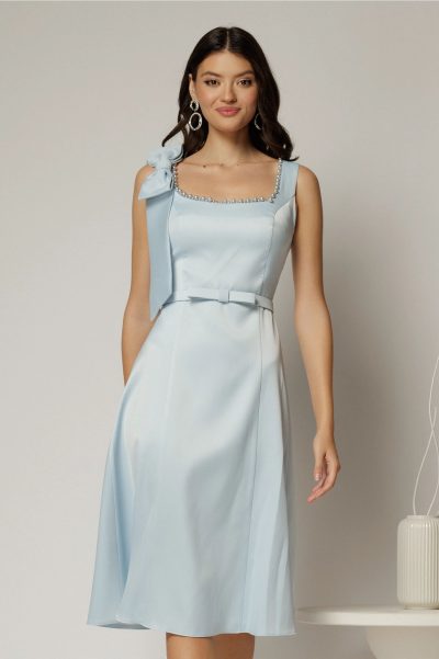 Rochie midi bleu de ocazie din satin cu perle la decolteu